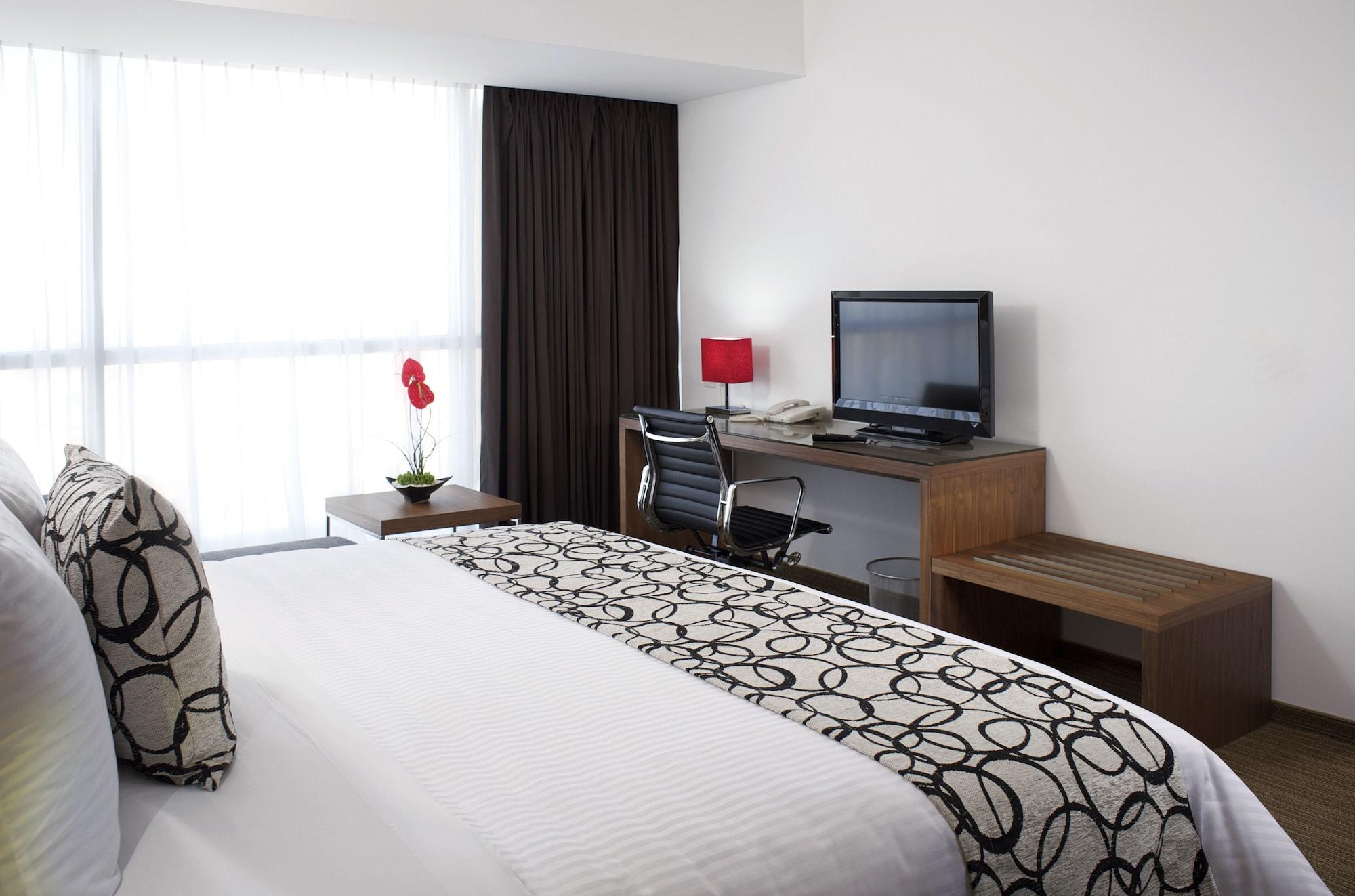 Casa Inn Premium Hotel Queretaro Miranda Экстерьер фото A bedroom at the hotel