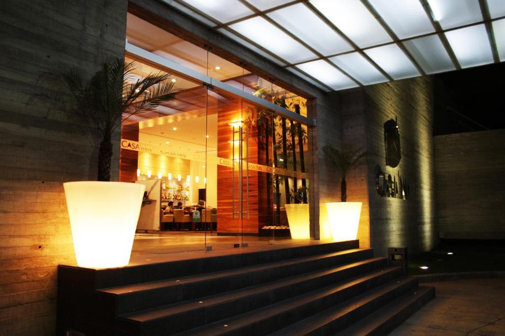 Casa Inn Premium Hotel Queretaro Miranda Экстерьер фото Entrance to the hotel