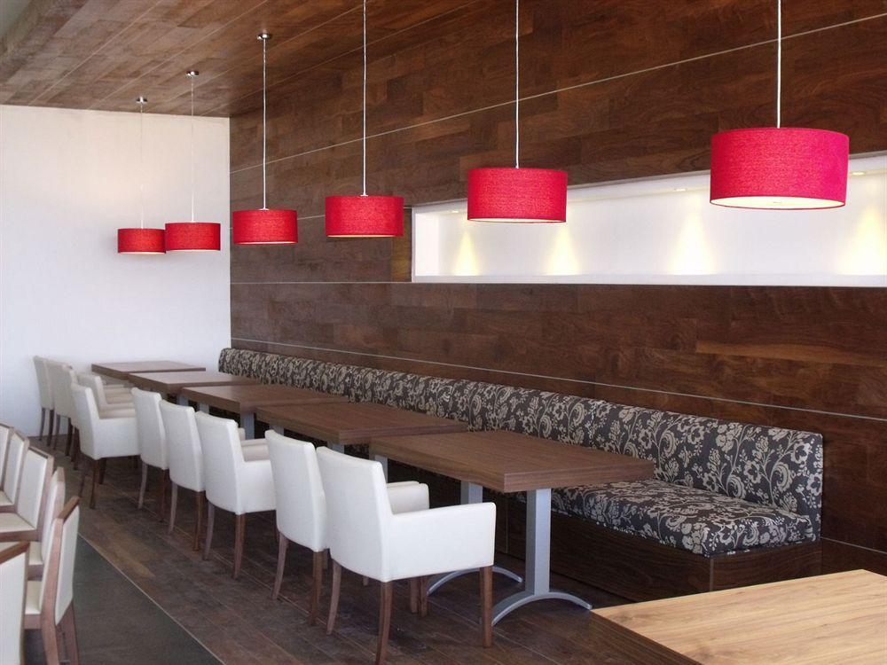 Casa Inn Premium Hotel Queretaro Miranda Экстерьер фото Restaurant interior