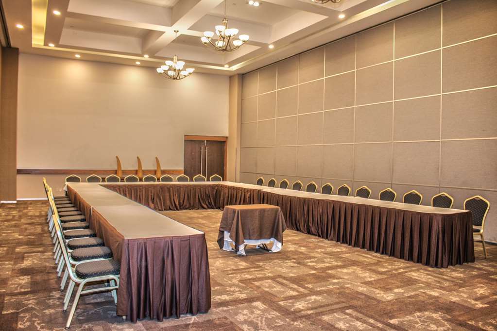 Casa Inn Premium Hotel Queretaro Miranda Удобства фото Meeting room
