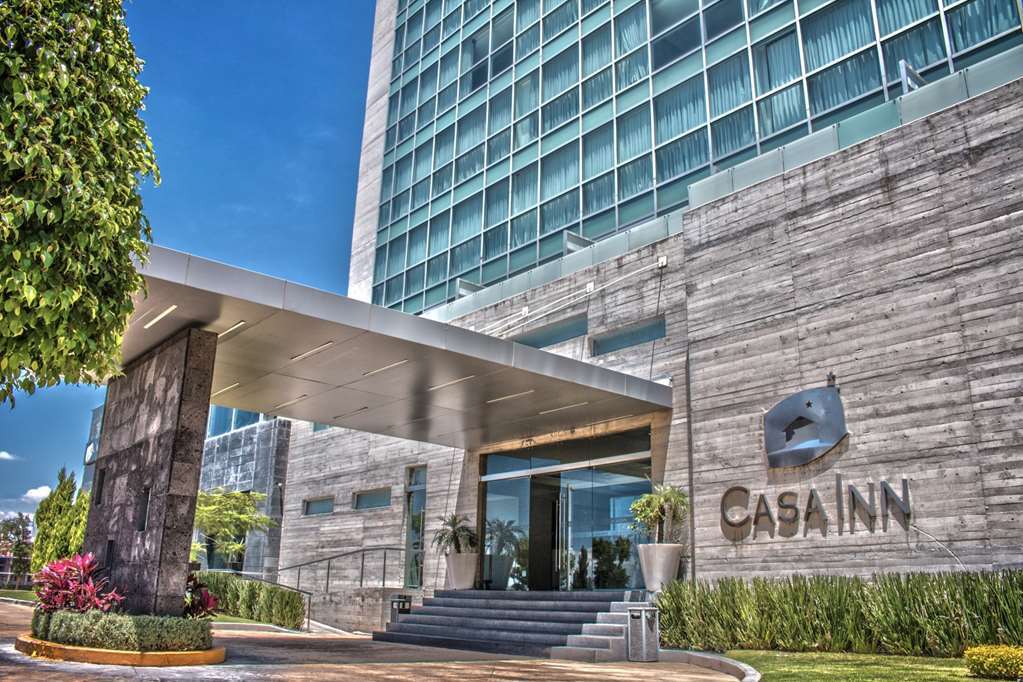 Casa Inn Premium Hotel Queretaro Miranda Экстерьер фото Casa Inn