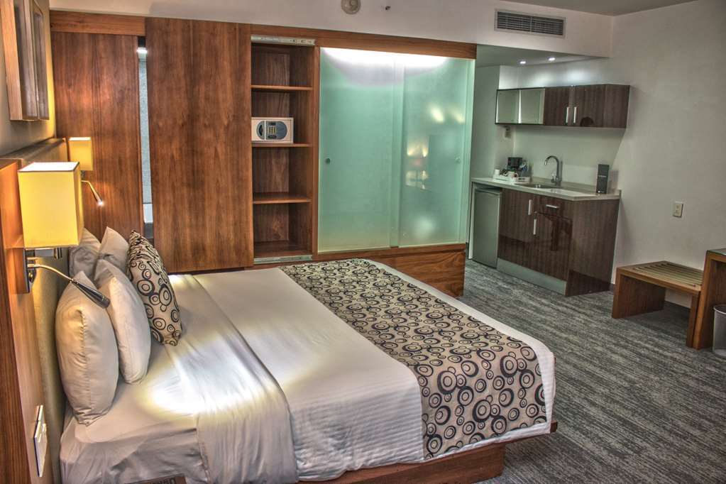 Casa Inn Premium Hotel Queretaro Miranda Номер фото A room at the hotel